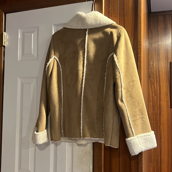 Tan Suede Jacket White fur lined with tan buttons. Light Weight - Picture 2 of 2